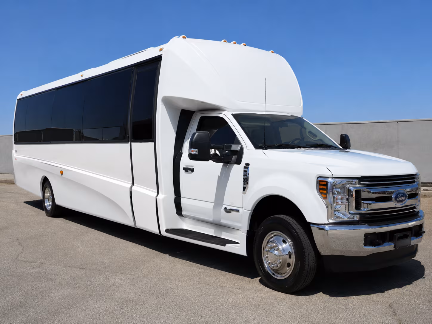 charter buses for pueblo corporate events and business travel