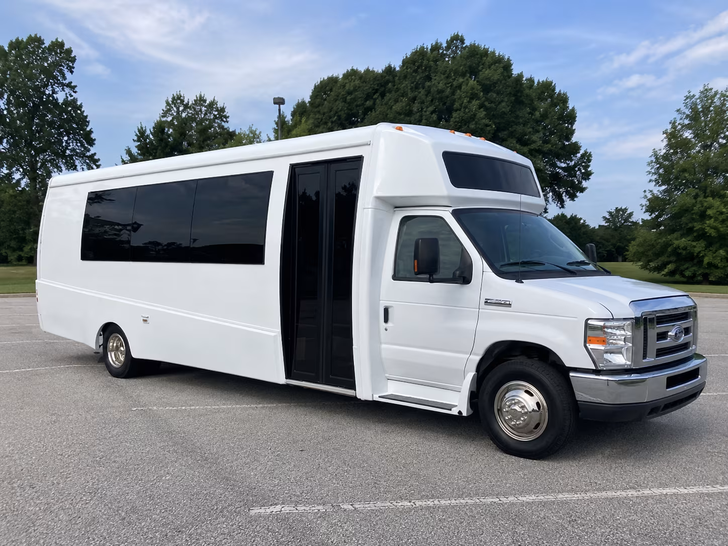 pueblo 18 passenger party bus