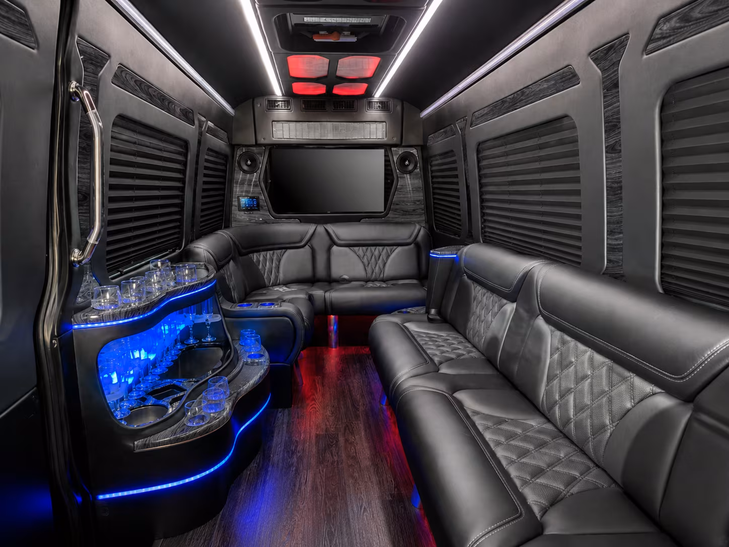 pueblo 25 passenger party bus